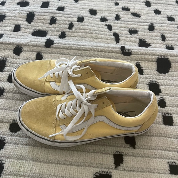 Pastel Yellow Vans Old Skool - Picture 4 of 6